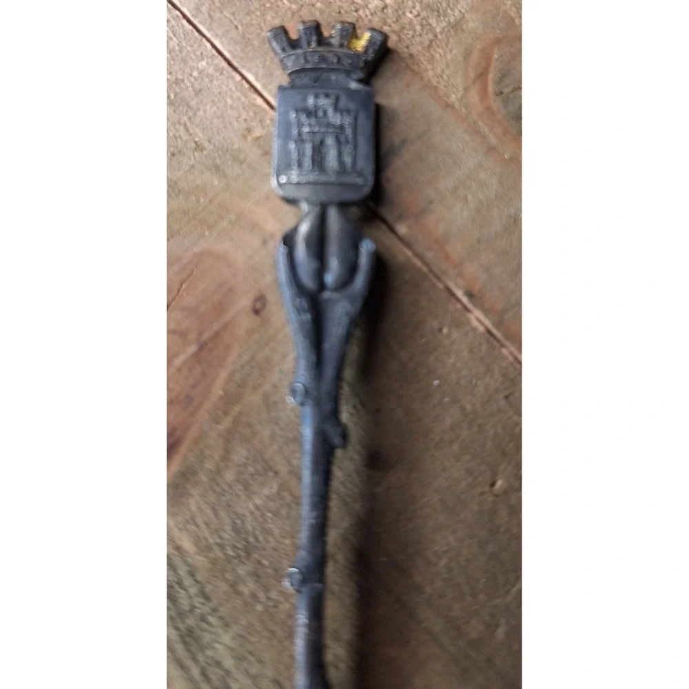 Vintage Lens France Souvenir Spoon Coat of Arms Crest Branch‎ Handle Leaf Back